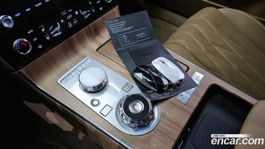 Genesis G80 Gasoline 2.5 Turbo AWD, 2025