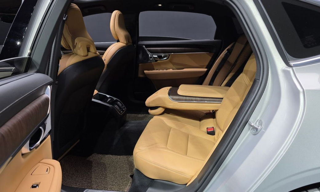 Volvo S90 B6 AWD Ultimate Bright, 2023