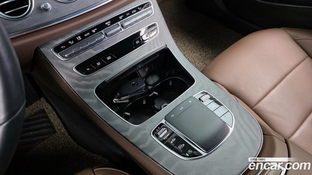 Mercedes-Benz E-Class E350 4MATIC Avantgarde, 2022