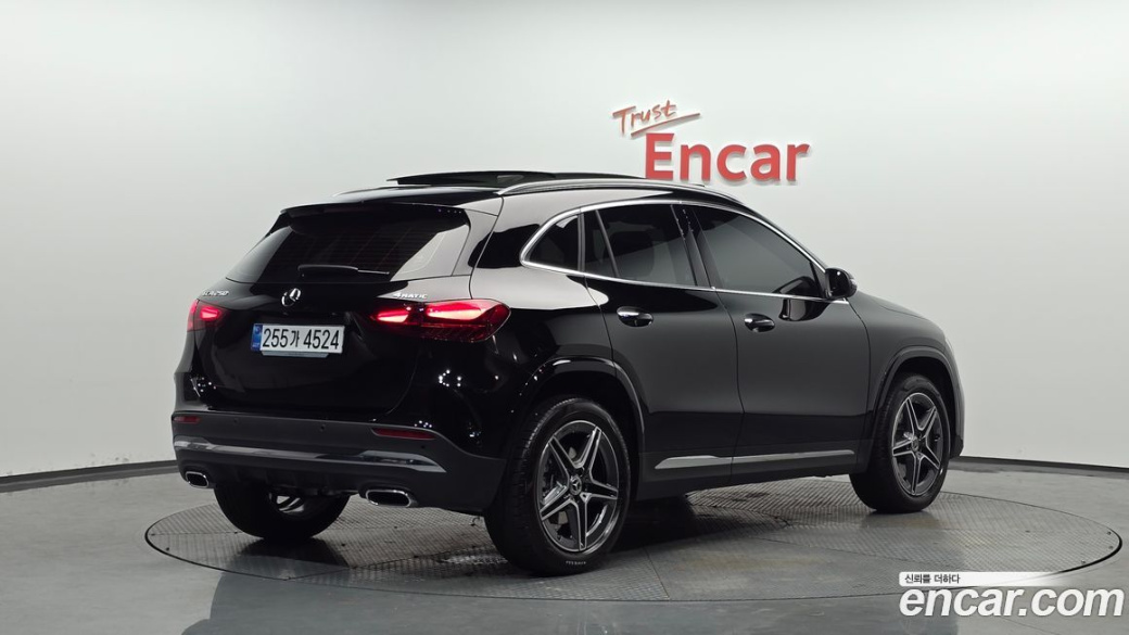 Mercedes-Benz GLA-Class GLA250 4MATIC, 2026