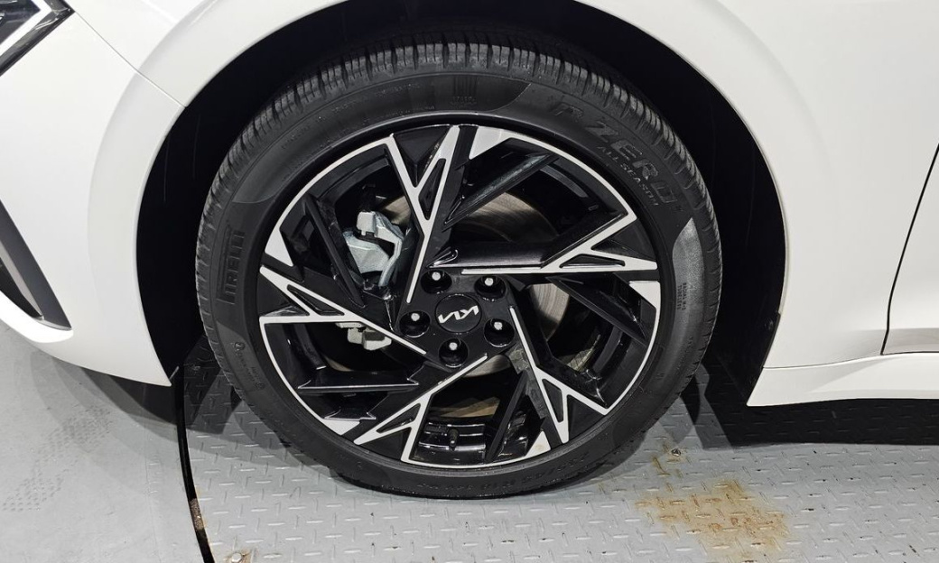 Kia K5 2.0, 2024