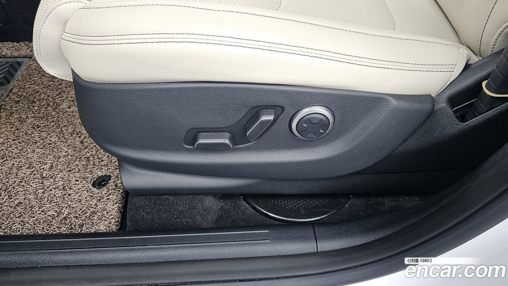 Genesis GV70 2.5T Gasoline 2WD, 2025