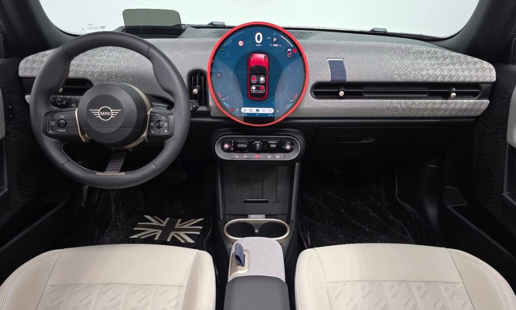 Mini Cooper Favoured, 2025