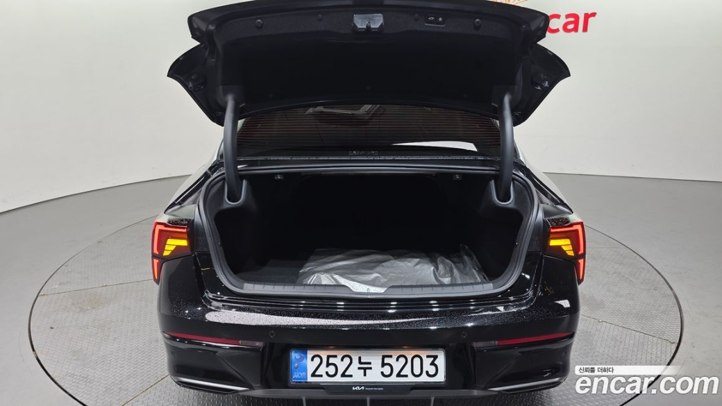Kia K5 2.0, 2025