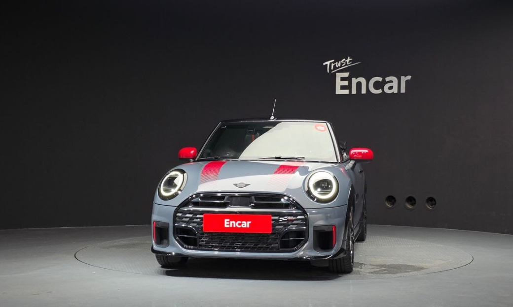 Mini Cooper Convertible JCW, 2025