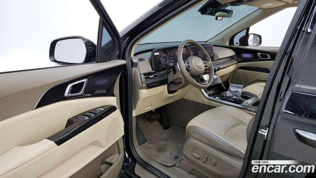 Kia Carnival 9-Seater Signature, 2022