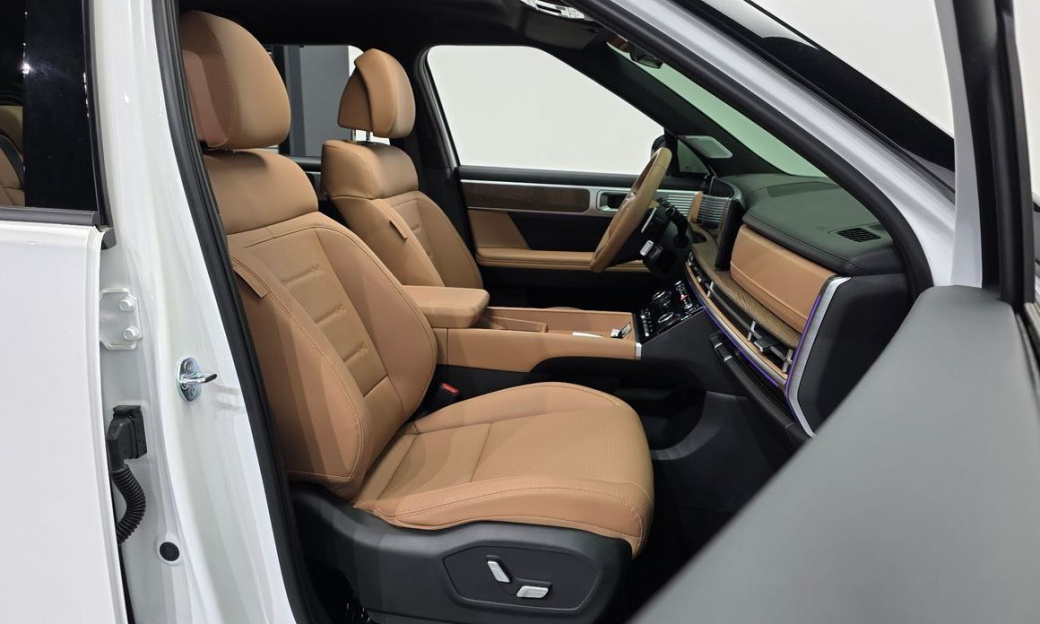 Hyundai Santafe Gasoline 2.5T 2WD, 2025