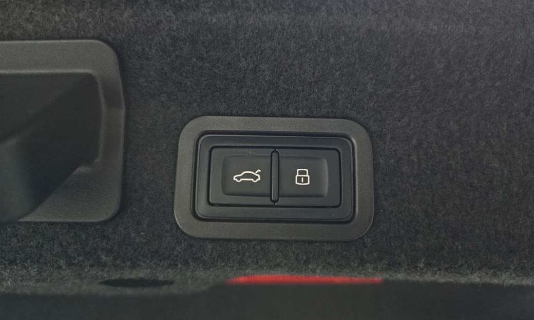 Audi A6 40 TDI Premium, 2025
