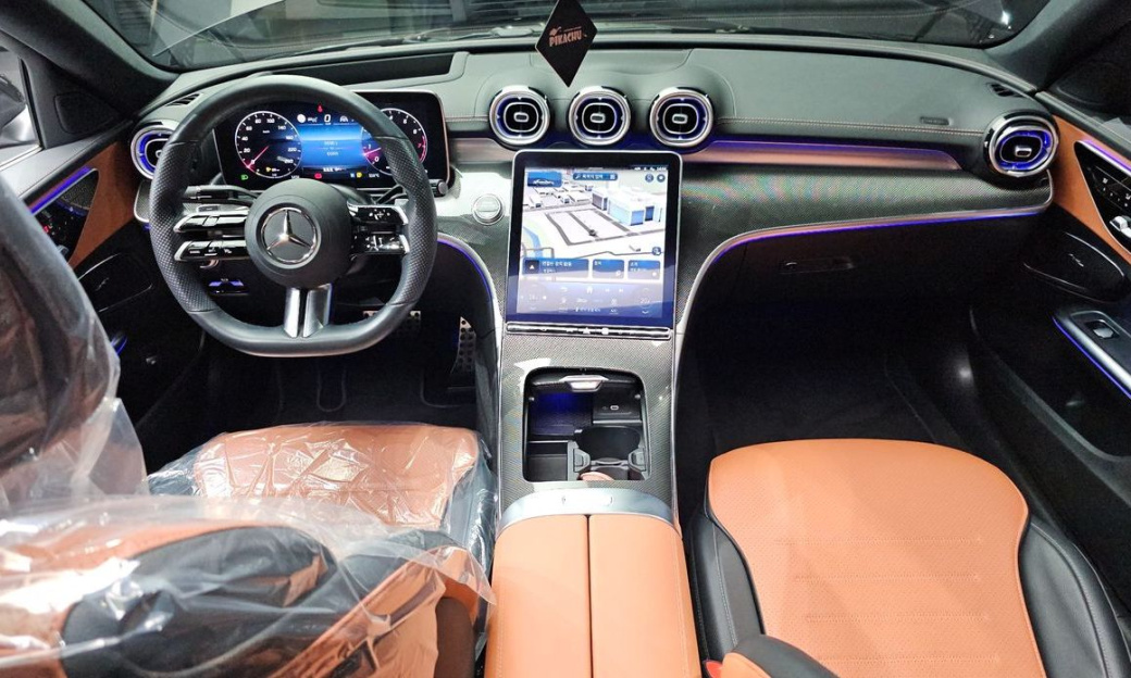 Mercedes-Benz C-Class C300 AMG Line, 2022