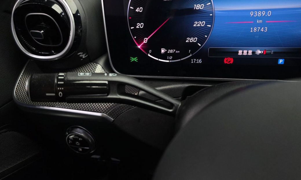 Mercedes-Benz C-Class C200 AMG Line, 2024