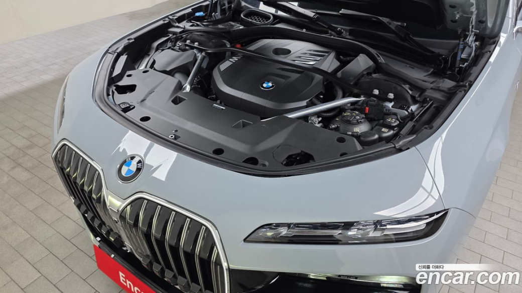BMW 7-Series 740i sDrive M Sport, 2023