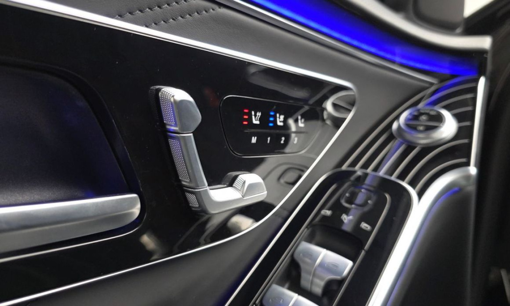 Mercedes-Benz S-Class Maybach S580 4MATIC, 2023