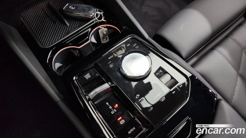 BMW 5-Series 520i M Sport, 2025