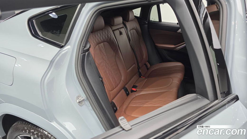 BMW X6 xDrive30d M Sport, 2025