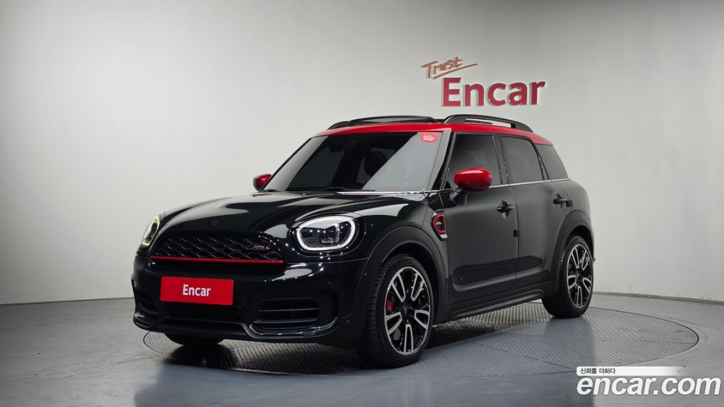 Mini Countryman JCW Launch Pack, 2023