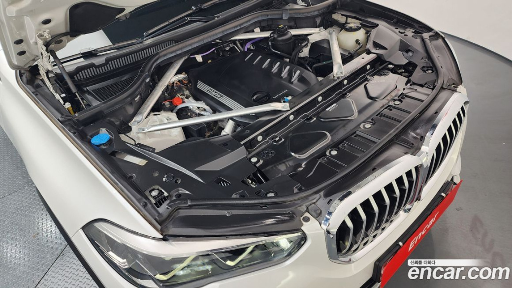 BMW X5 xDrive 30d xLine, 2022