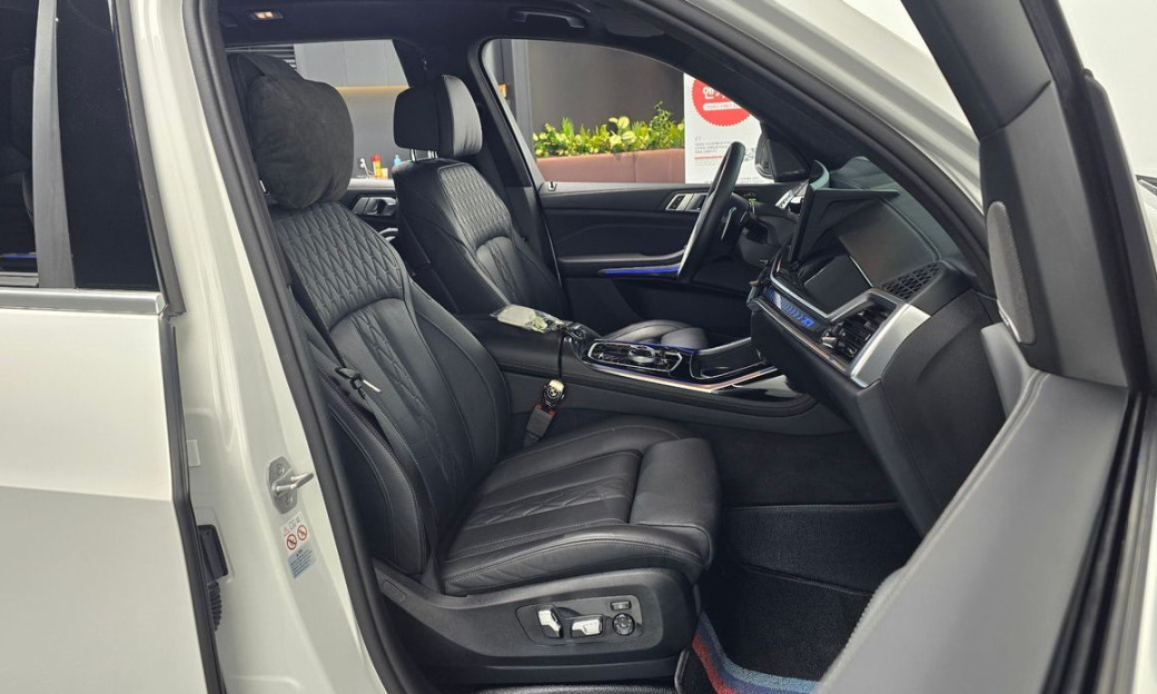 BMW X7 xDrive 40i M Sport 6STR, 2024