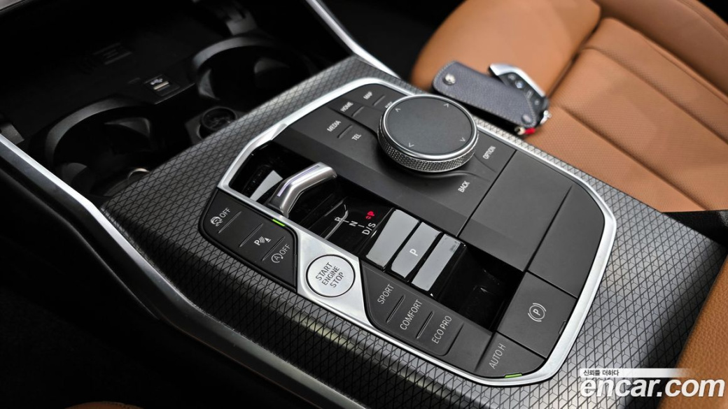 BMW 3-Series 320i M Sport, 2023
