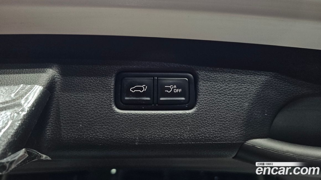 Kia Carnival 9-Seater Signature, 2023