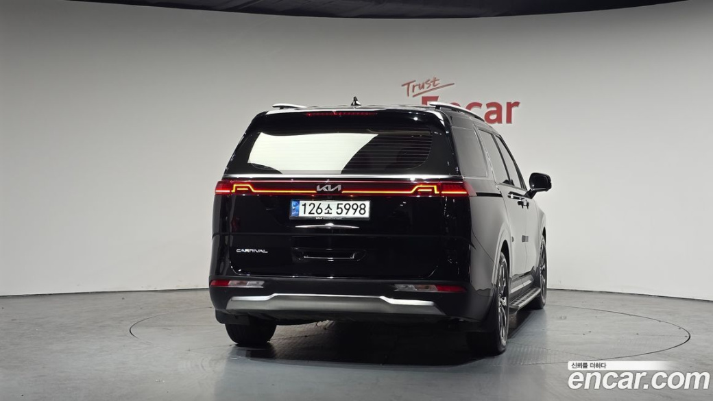 Kia Carnival 9-Seater Signature, 2022
