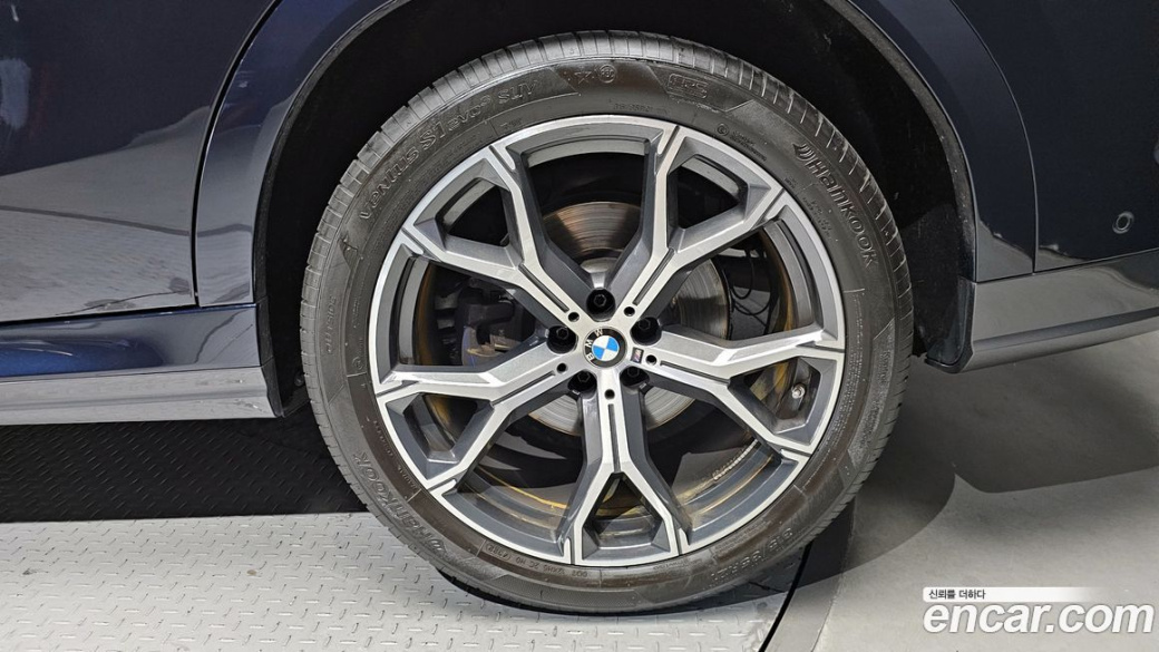 BMW X6 xDrive40i M Sport, 2023