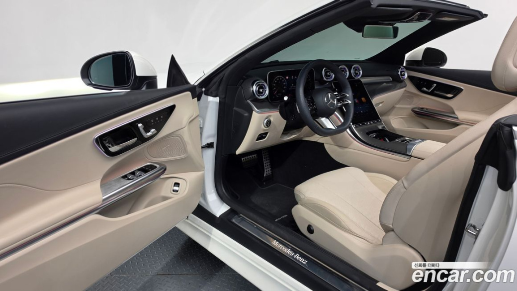 Mercedes-Benz CLE-Class CLE200 Cabriolet, 2024