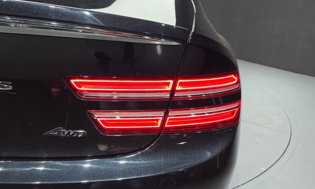Genesis G80 Gasoline 2.5 Turbo AWD, 2023