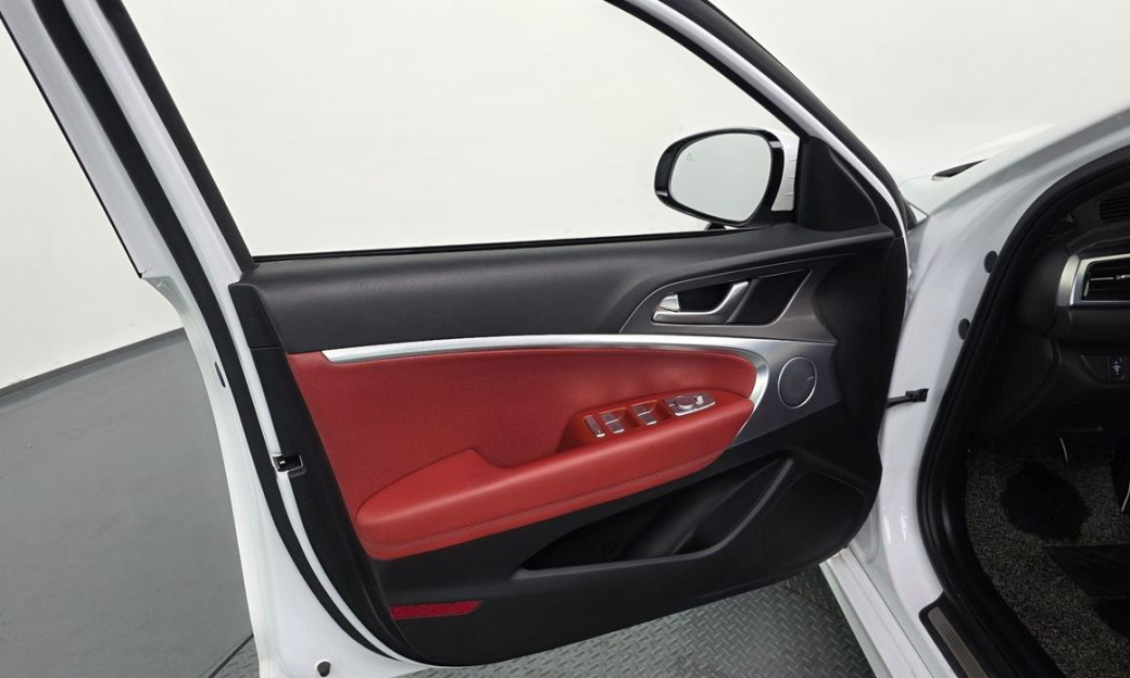 Genesis G70 Gasoline 2.5T 2WD, 2024