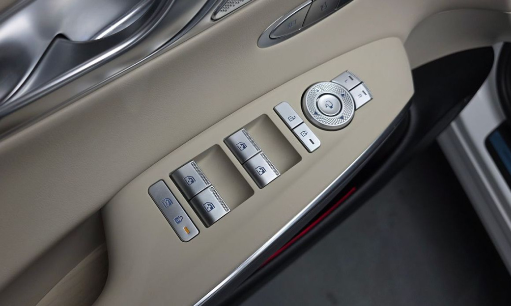 Genesis GV70 2.5T Gasoline 2WD, 2024