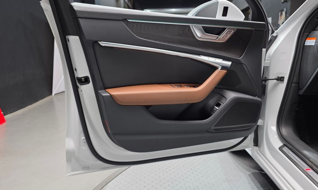 Audi A6 45 TFSI Premium, 2023
