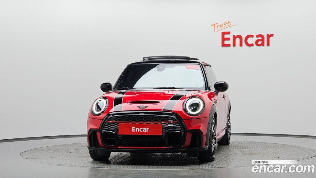 Mini Cooper JCW, 2024