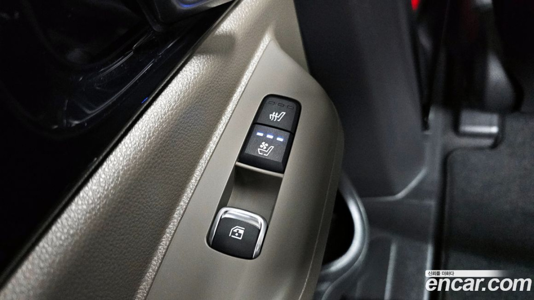 Kia Carnival 7-Seater Signature, 2024