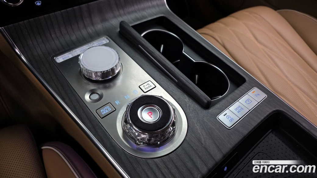 Genesis G80 Gasoline 2.5 Turbo 2WD, 2025