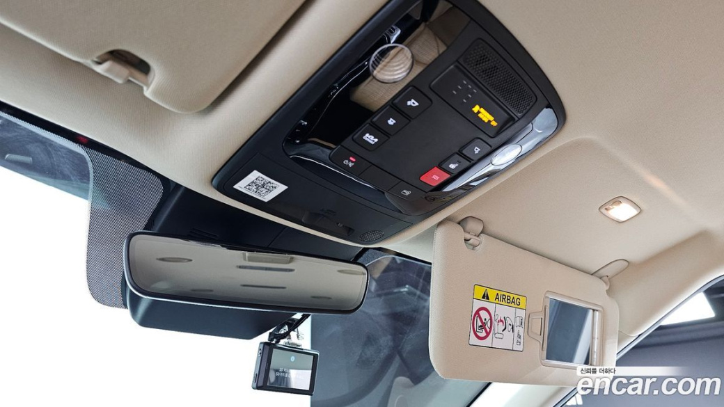 Kia Carnival 9-Seater Signature, 2023