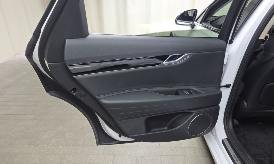 Genesis G80 Gasoline 2.5 Turbo AWD, 2024
