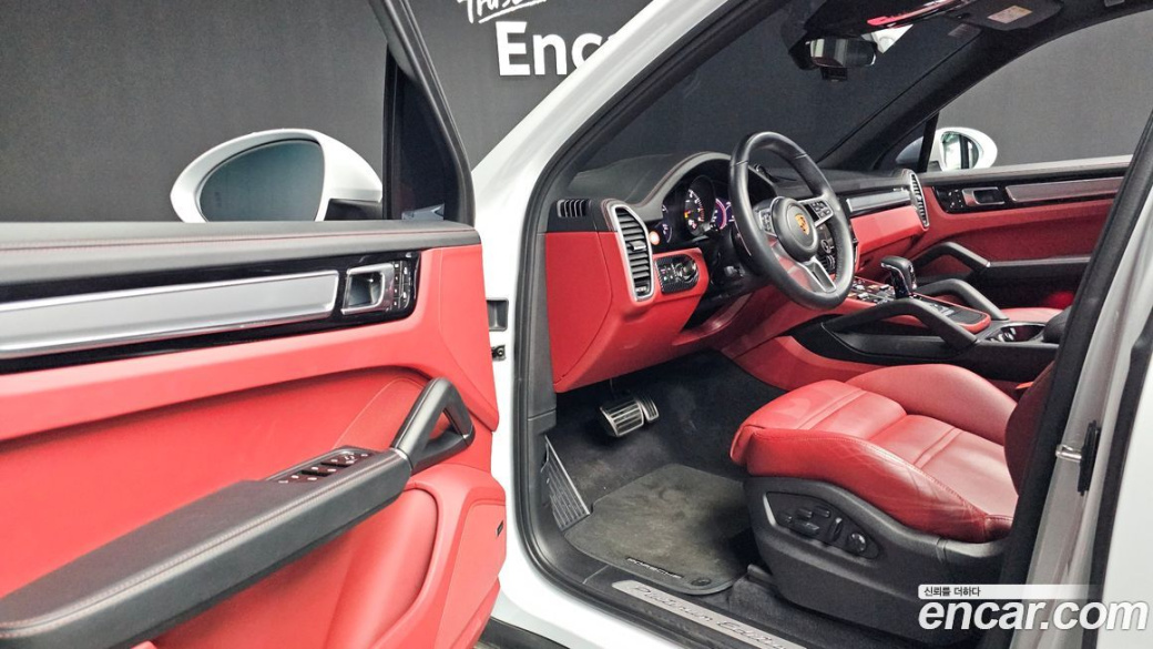 Porsche Cayenne 3.0 PLATINUM EDITION, 2023
