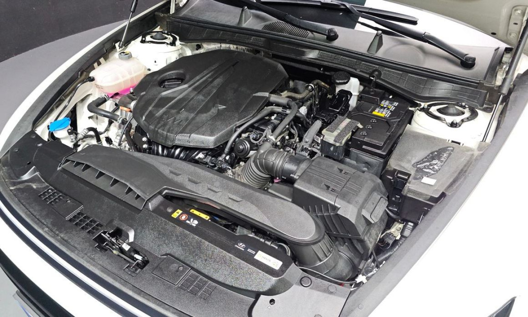 Hyundai Sonata 2.0, 2024