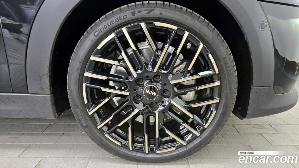 Mini Cooper 5 Door Favoured, 2025