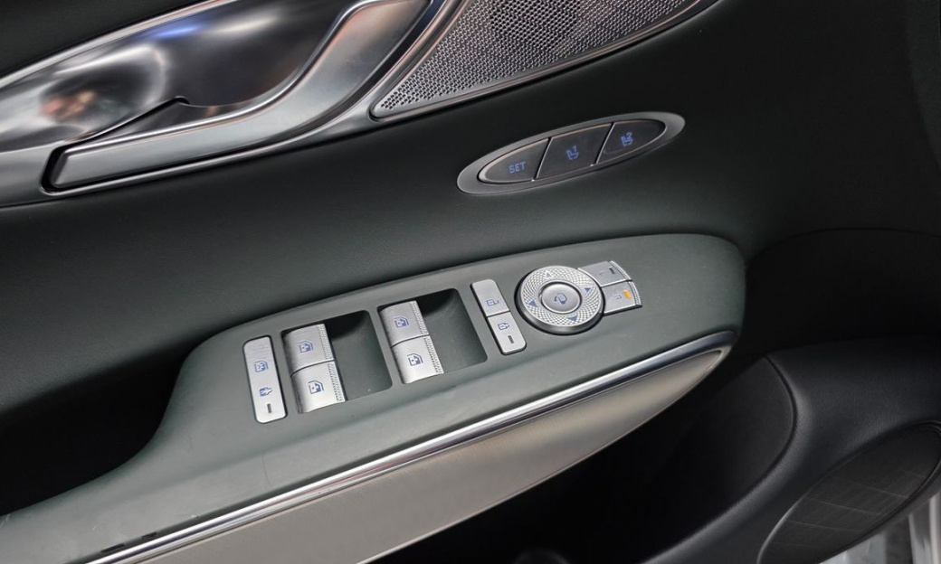 Genesis GV70 2.5T Gasoline 2WD, 2021