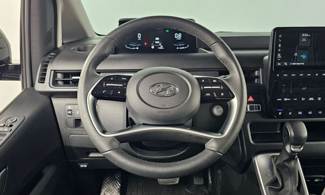 Hyundai Staria Tourer 9-Seater, 2024