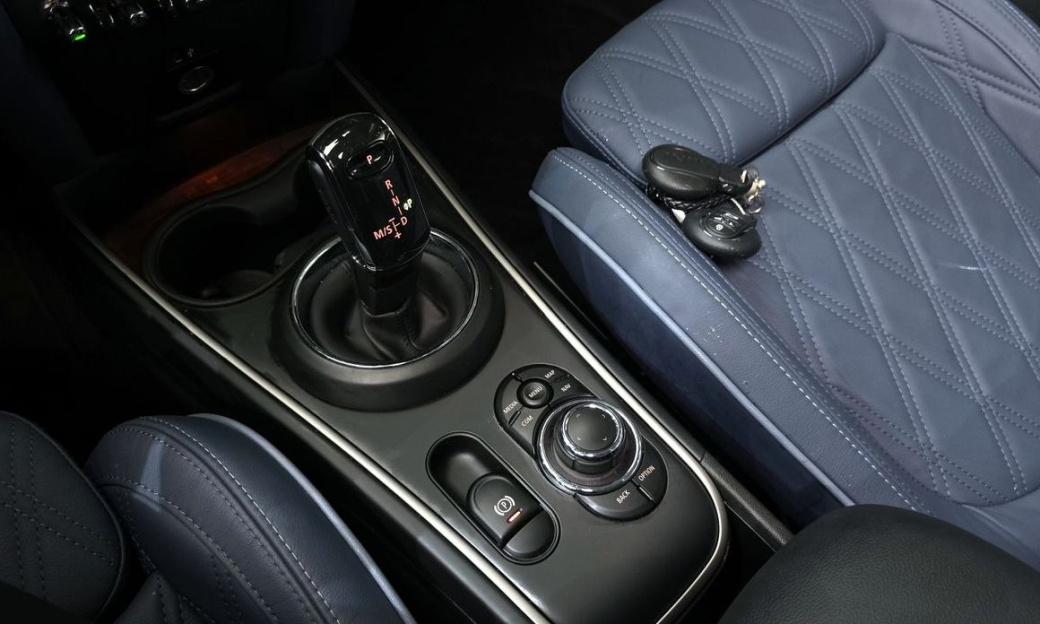 Mini Countryman ALL4 Classic Launch Pack, 2023