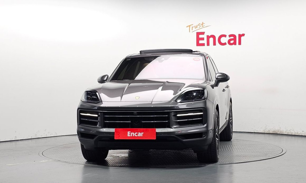 Porsche Cayenne 3.0, 2024