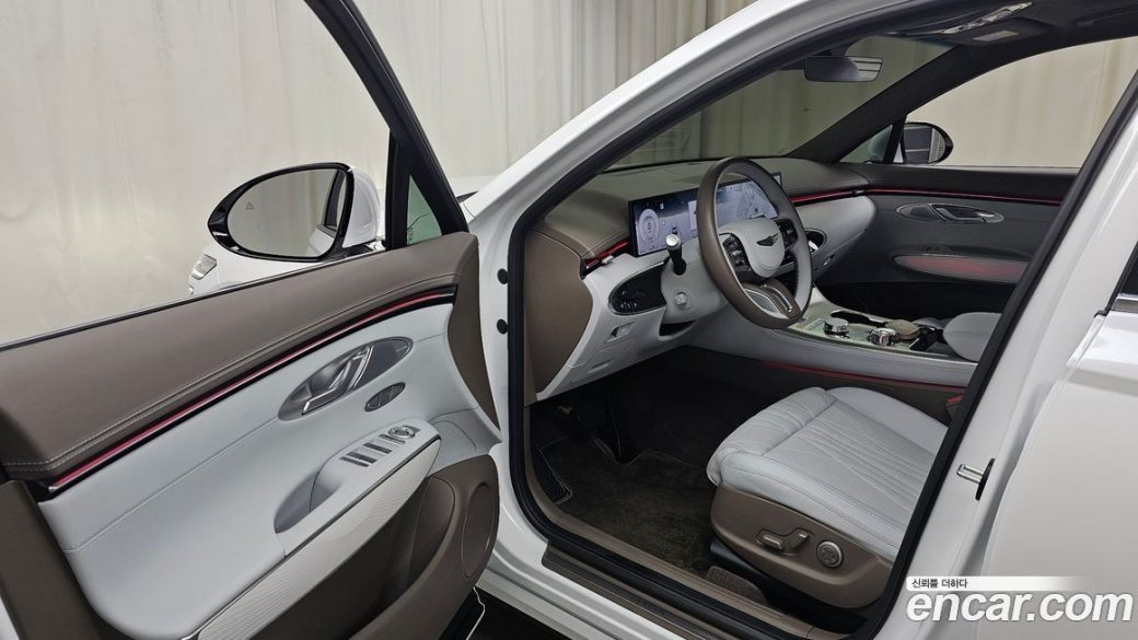 Genesis GV70 2.5T Gasoline AWD, 2025