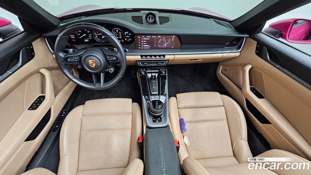 Porsche 911 Carrera Cabriolet, 2024