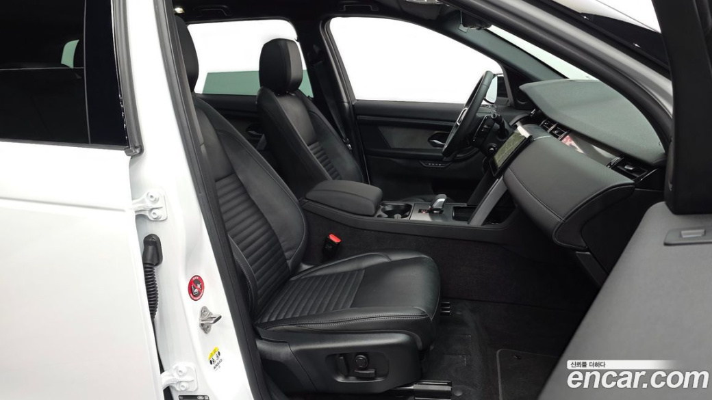 Land Rover Discovery Sport P250 Dynamic SE, 2025