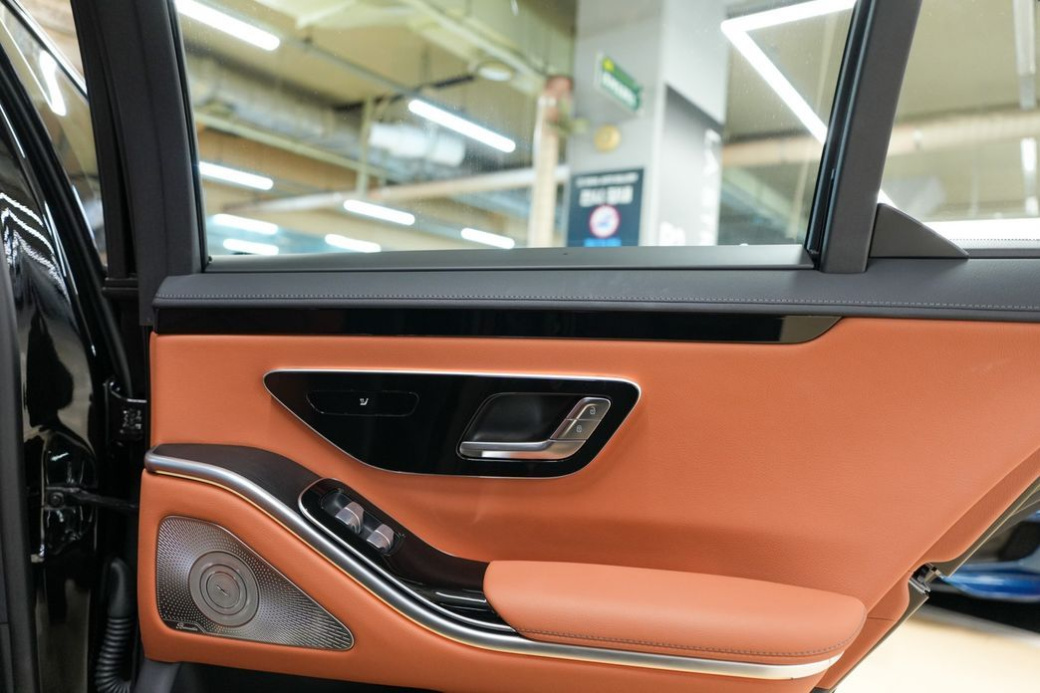 Mercedes-Benz S-Class S350 d 4MATIC, 2025