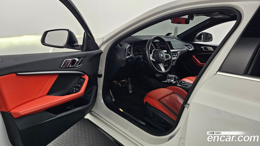 BMW 1-Series M135i xDrive, 2022