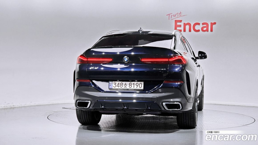 BMW X6 xDrive40i M Sport, 2022