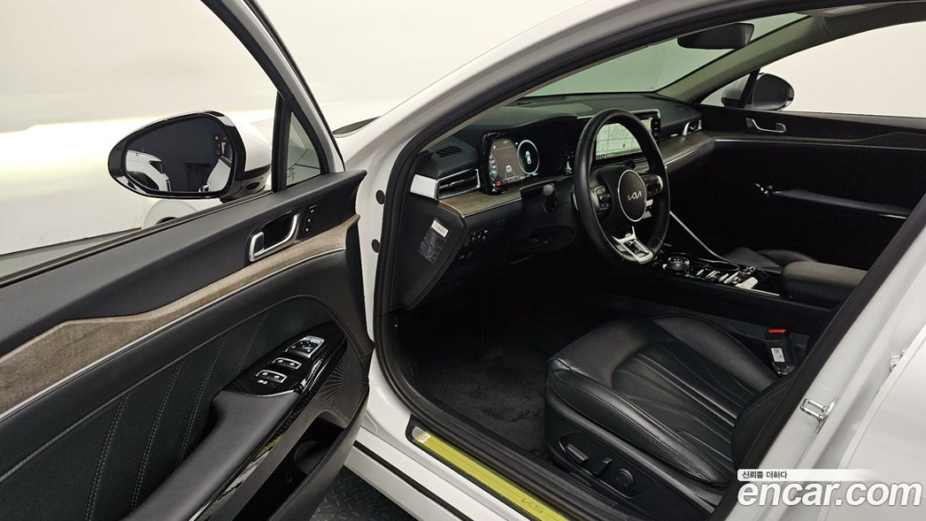 Kia K5 2.0, 2023