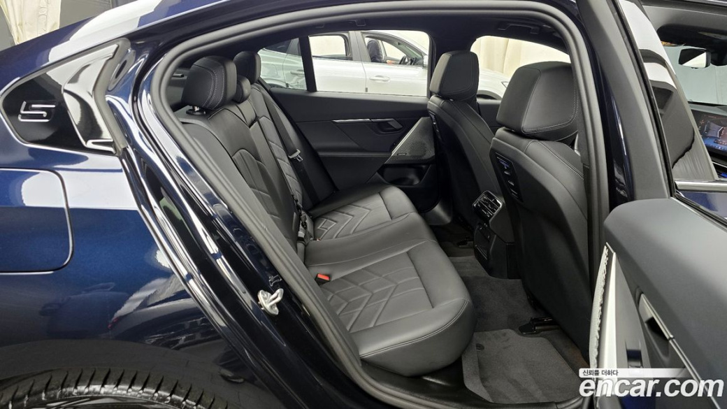 BMW 5-Series 520i M Sport, 2024
